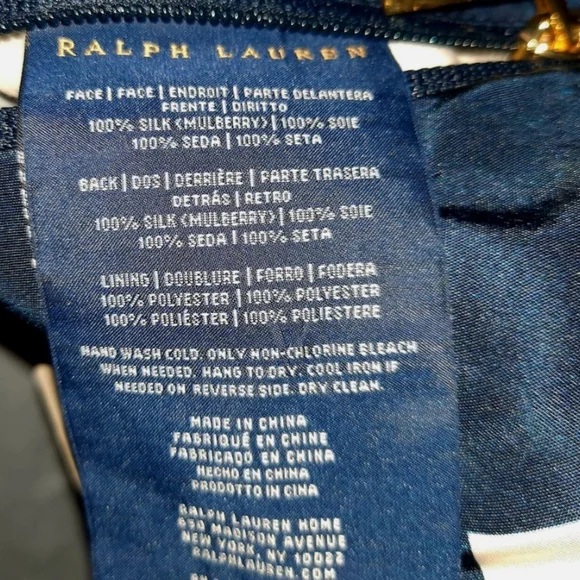 2 NWT Ralph Lauren Deerfield Navy and White Square Throw Pillows - Picture 6 of 8